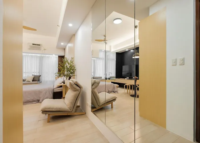 Eastwood Cozy Designer Long Friendly Walk To Mall Apartment