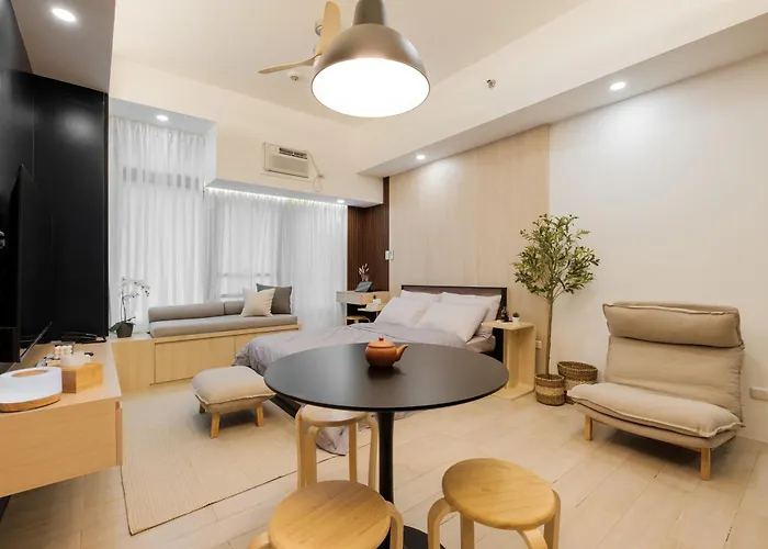 Apartment Eastwood Cozy Designer Long Friendly Walk To Mall