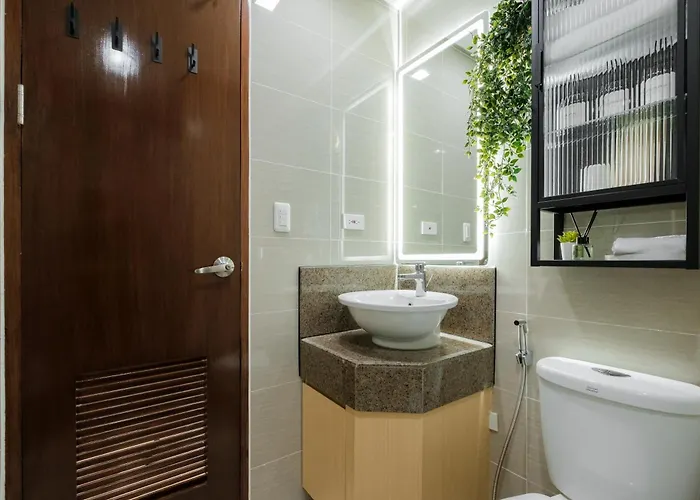 Eastwood Cozy Designer Long Friendly Walk To Mall