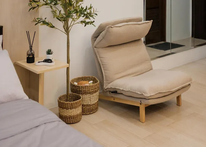 Eastwood Cozy Designer Long Friendly Walk To Mall 아파트 마닐라