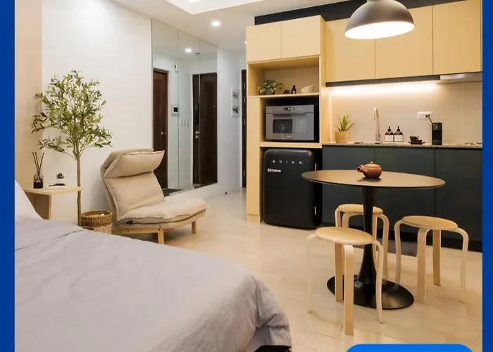 Eastwood Cozy Designer Long Friendly Walk To Mall Manila
